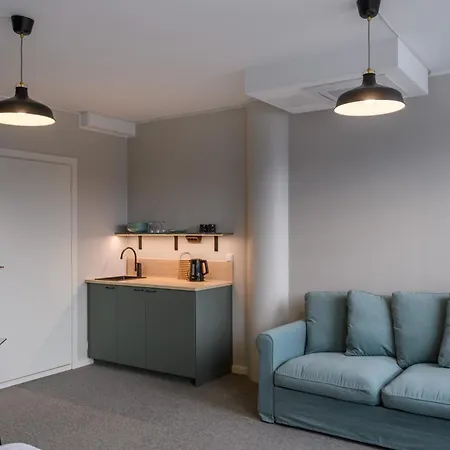 Hangon Asema 6 - Yksioe Terassilla, Ei Portaita