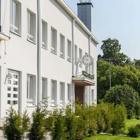 Hangon Asema 6 - Yksioe Terassilla, Ei Portaita * Hanko